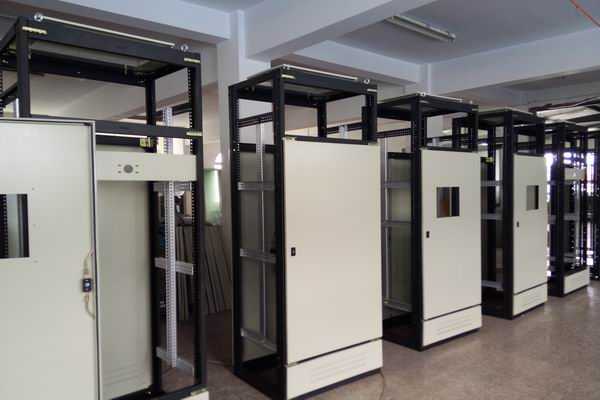 西昌镇配电柜-3683厂家配电柜检修需要注意的